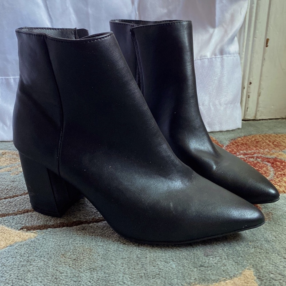 Black Boot Pumps